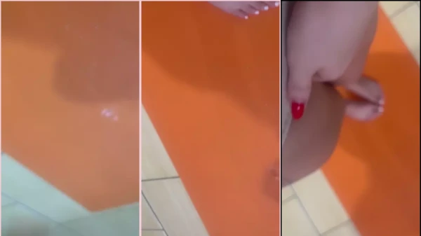 Mislene Sá em um vídeo safado, mostrando a intimidade dela de maneira bem provocante