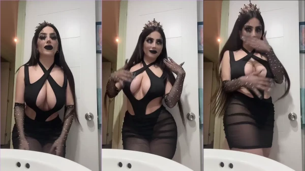 A gostosona 𝐯𝐚𝐢𝐭𝐢 𝐚𝐫𝐞 tá causando com esse corpão maravilhoso!