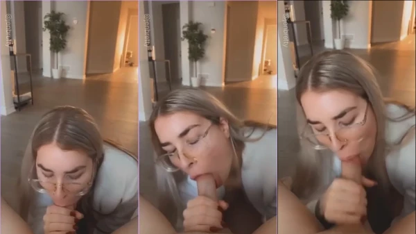 A realjenbretty no OnlyFans tá saboreando a piroca!