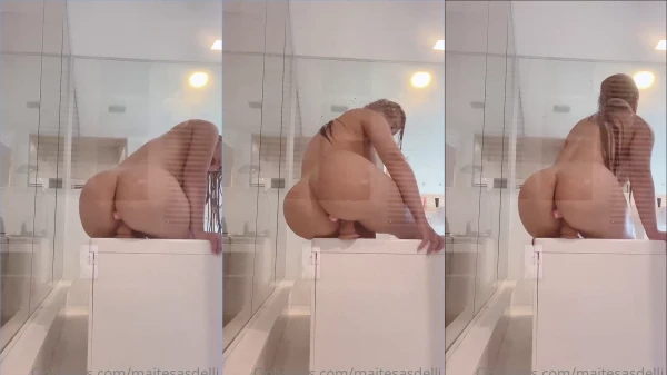 Destaque sexy com a Maite Sasdelli se remexendo no brinquedinho!