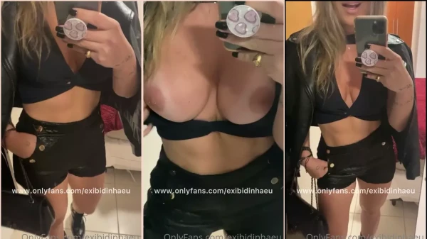 Lais se exibindo e mostrando os peitões no espelho