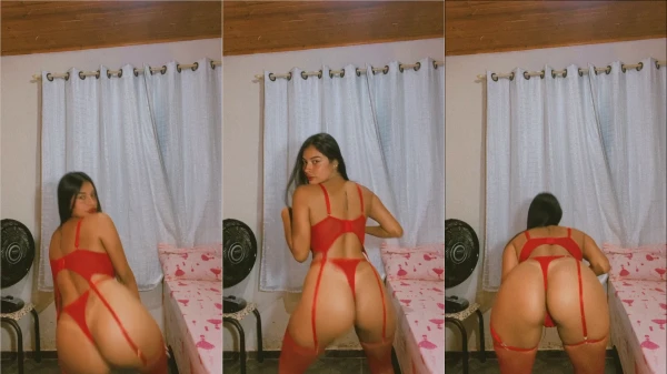 Vídeo da Laura Silva safadinha, pegando uma posição bem gostosa de quatro!